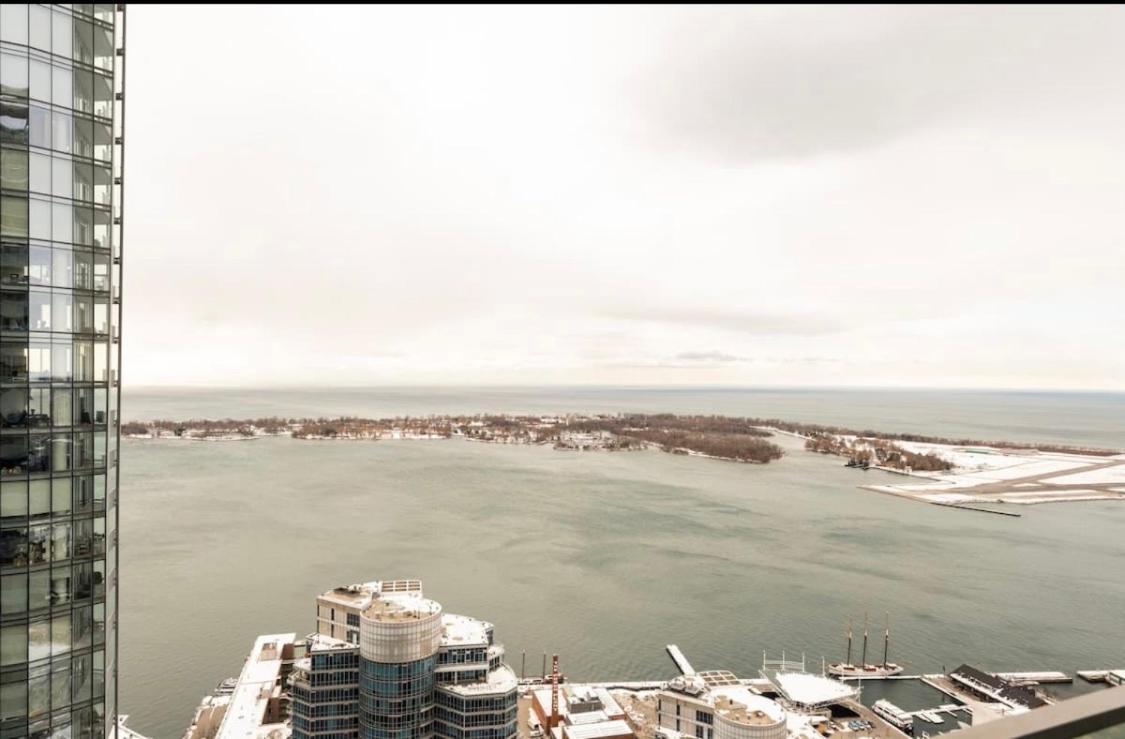 Cozy 2 Bedroom Free Parking Downtown Toronto 1Min Scotiabank Arena Tff Cn Tower Rogers Centre Union Station ภายนอก รูปภาพ